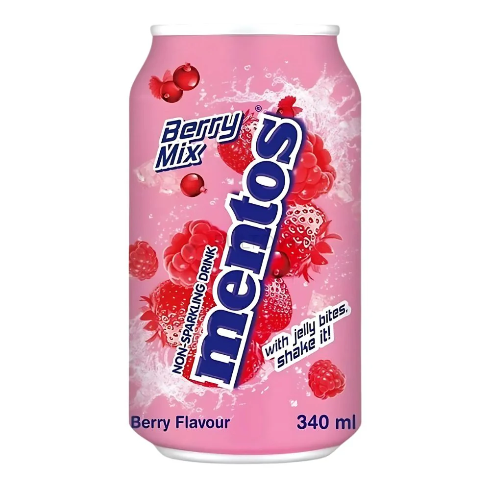 Mentos Berry Mix Drink, bevanda con pezzetti di gelatina di cocco al gusto di frutti di bosco da 340ml