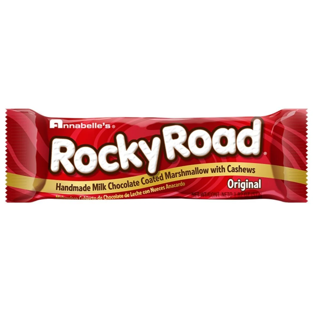 Rocky Road, barretta di cioccolato al marshmallow e anacardi da 51g