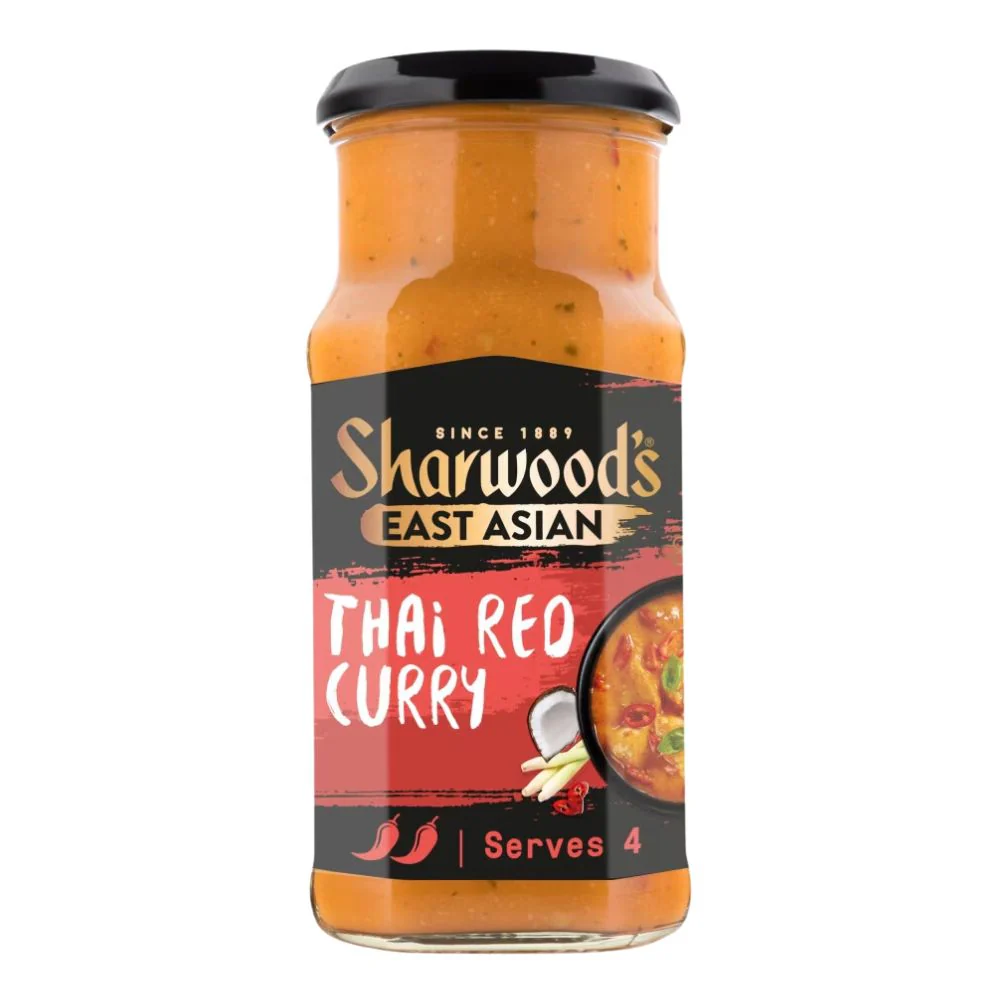 Sharwood's Thai Red Curry Sauce, salsa al curry rosso con cocco, citronella e peperoncino da 415g